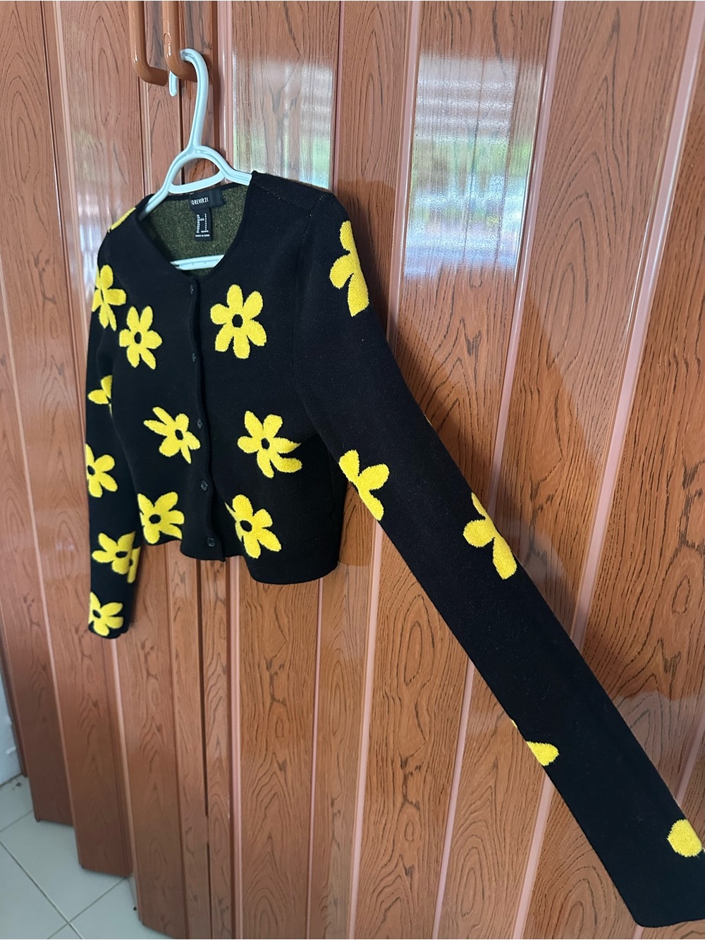 Forever 21 Black Daisy Cardigan | Floral Knit Y2K Indie Style Size S - Picture 6 of 7